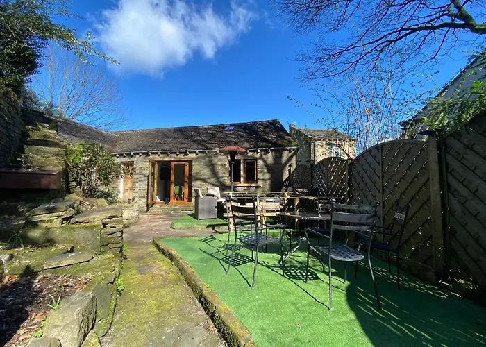 Higgin Bridge House