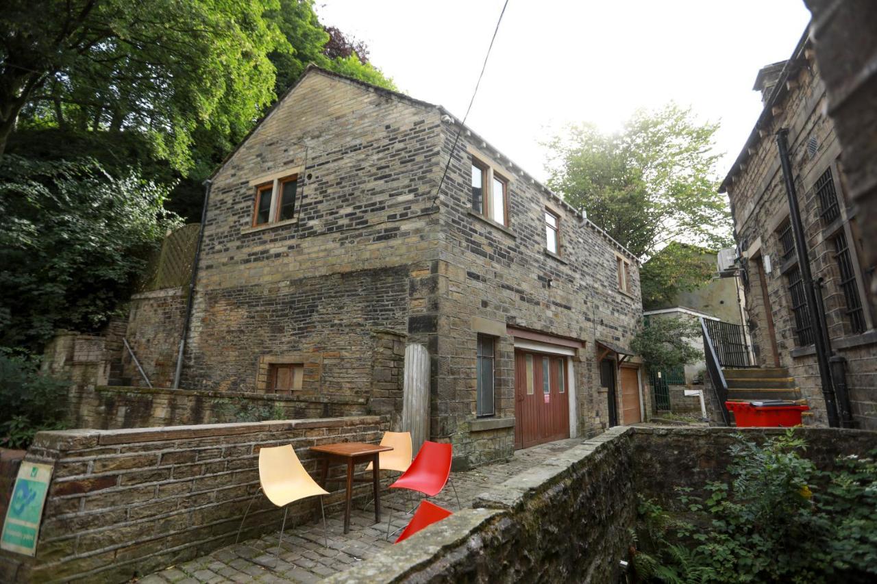 Higgin Bridge House *